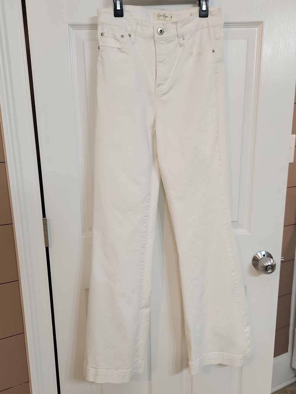 Jessica Simpson White White Leg Trouser Jeans. Soft Denim.Beautiful And Like New